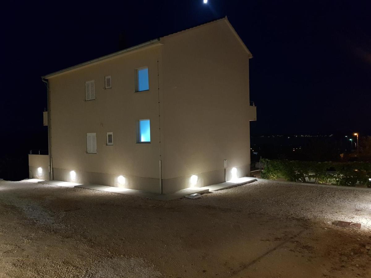 Villa Visum Zara Esterno foto
