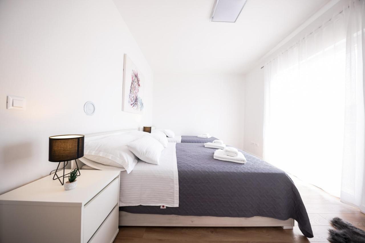 Villa Visum Zara Esterno foto