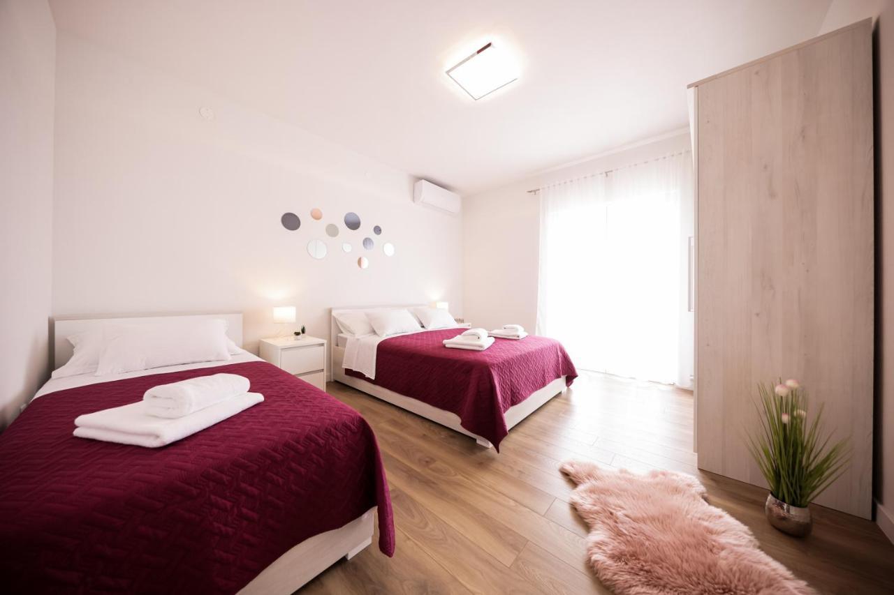 Villa Visum Zara Esterno foto