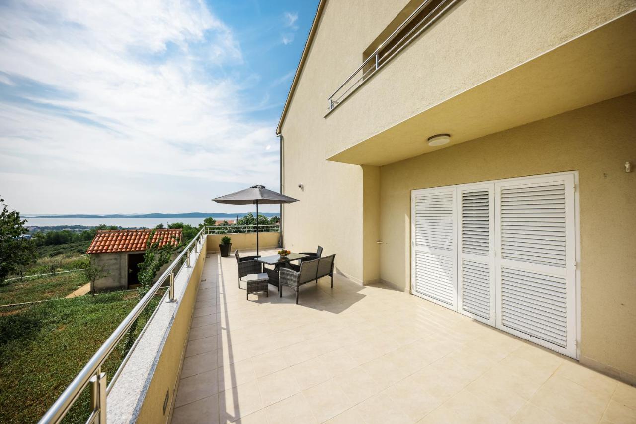 Villa Visum Zara Esterno foto